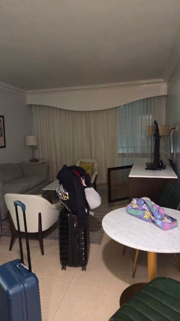 考特利套房酒店-旅行者