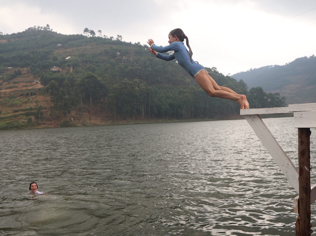 Bunyonyi Luxury Resort