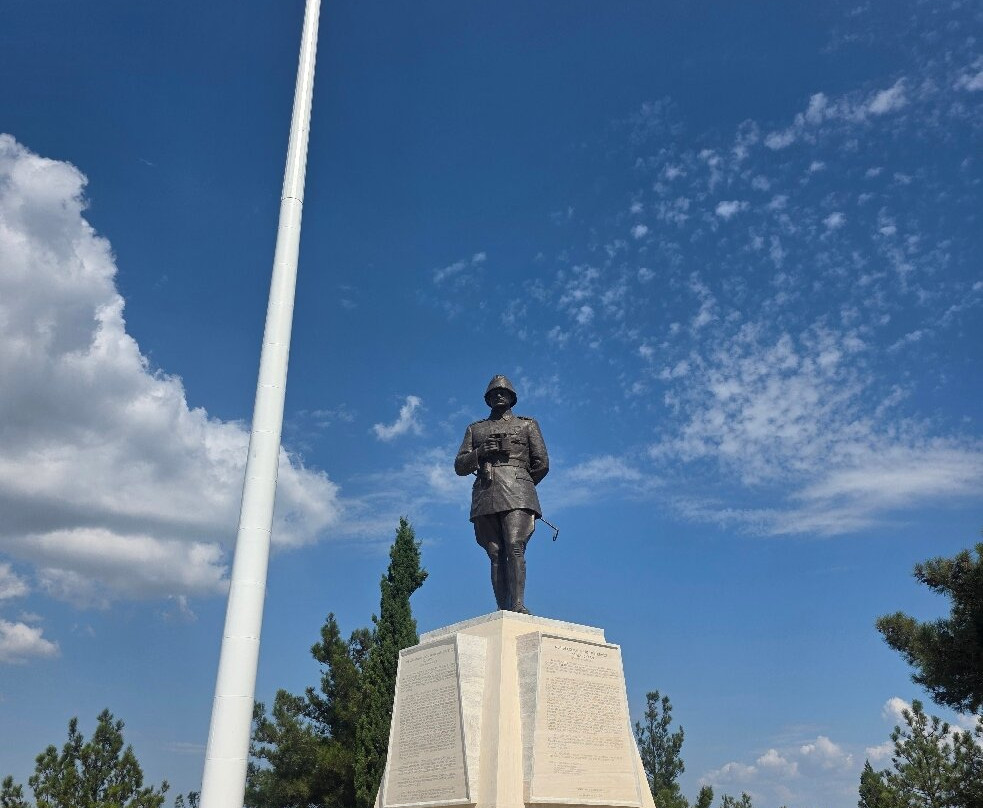 Canakkale Sehitleri Aniti-Eceabat必去景点