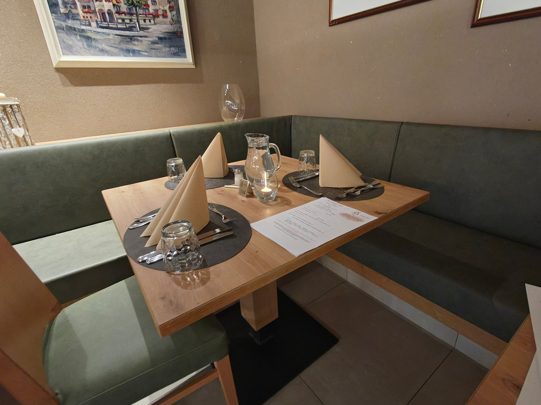 玛耀卡酒店主图