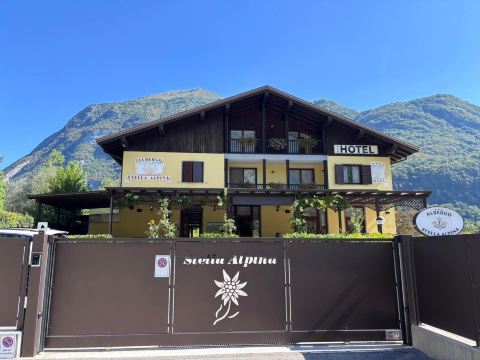 Hotel Stella Alpina-旅行者