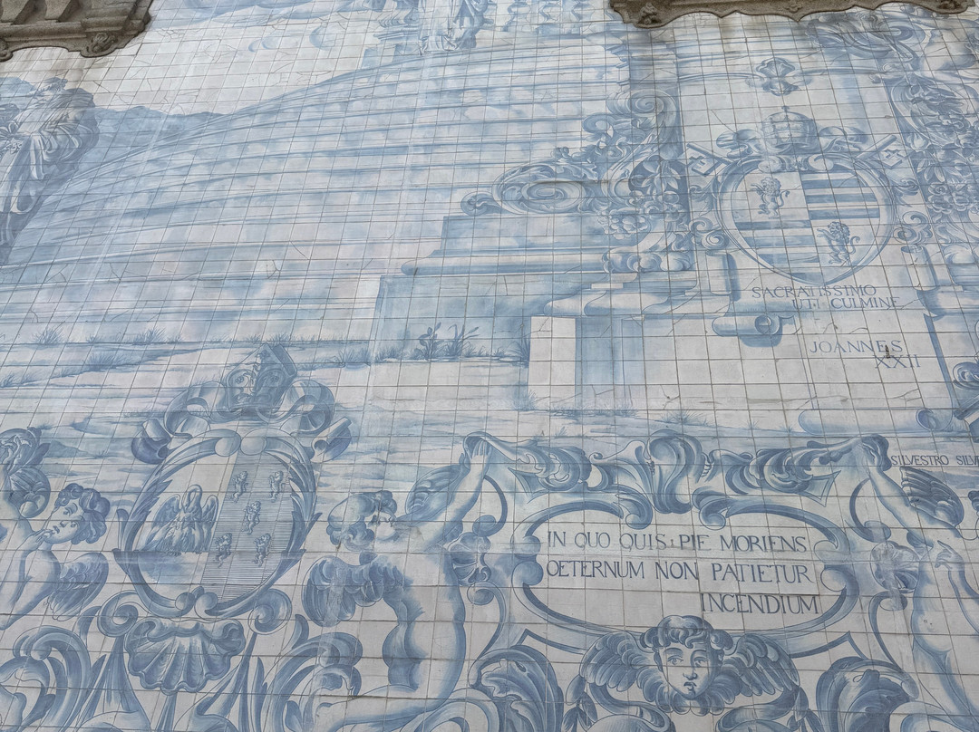 Igreja do Carmo-波尔图必去景点