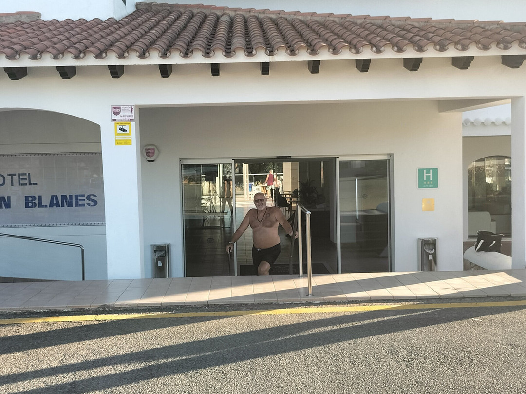 Globales Cala'n Blanes主图