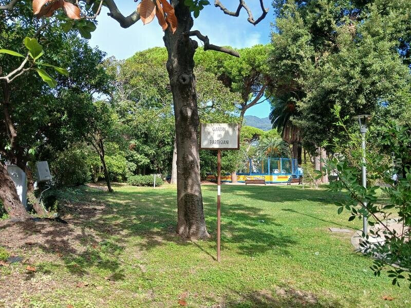 Monumento ai Partigiani-拉帕洛必去景点