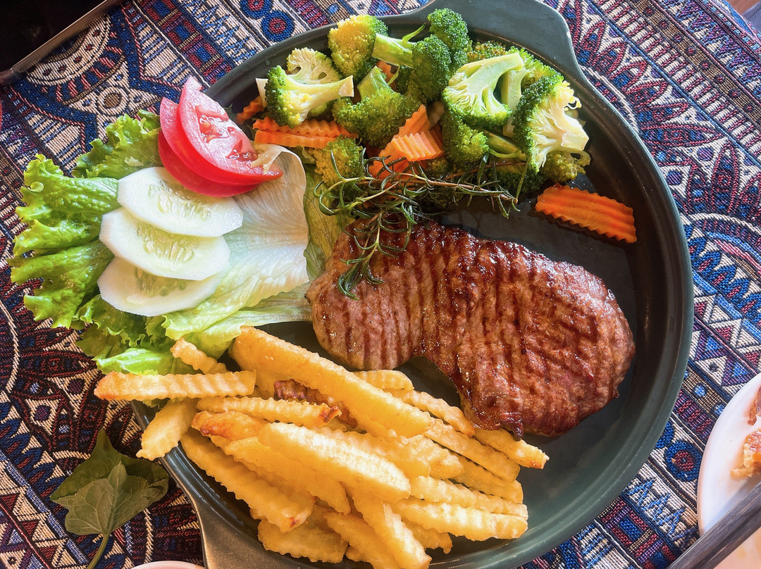 Sapa Rosemary Restaurant & Café