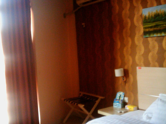 荆州逸居酒店主图