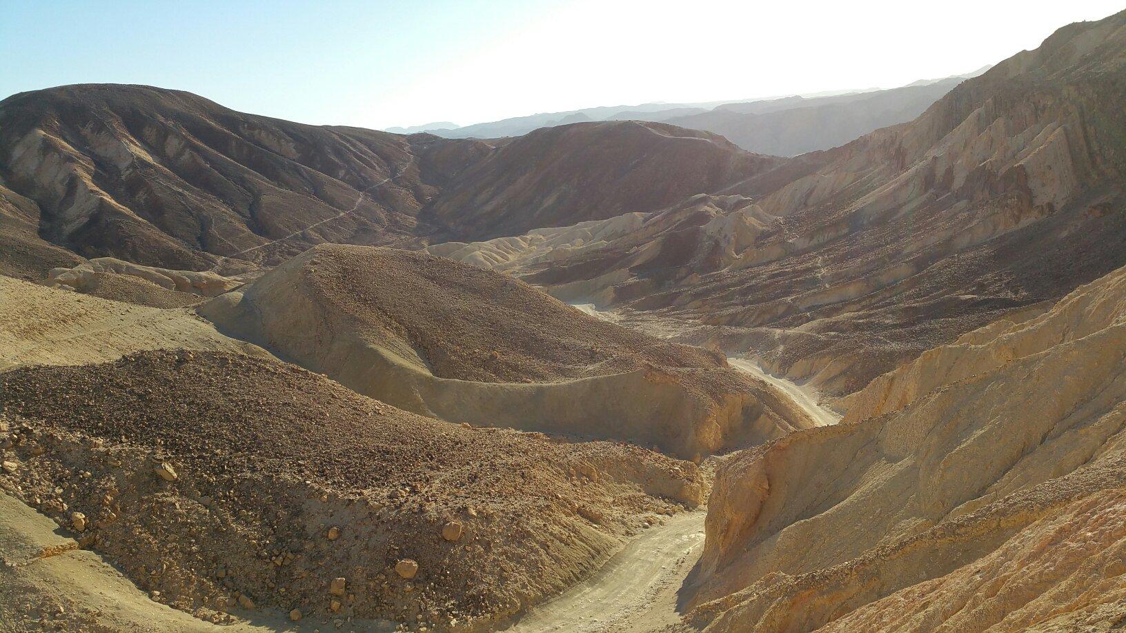 Red Mountains-官方