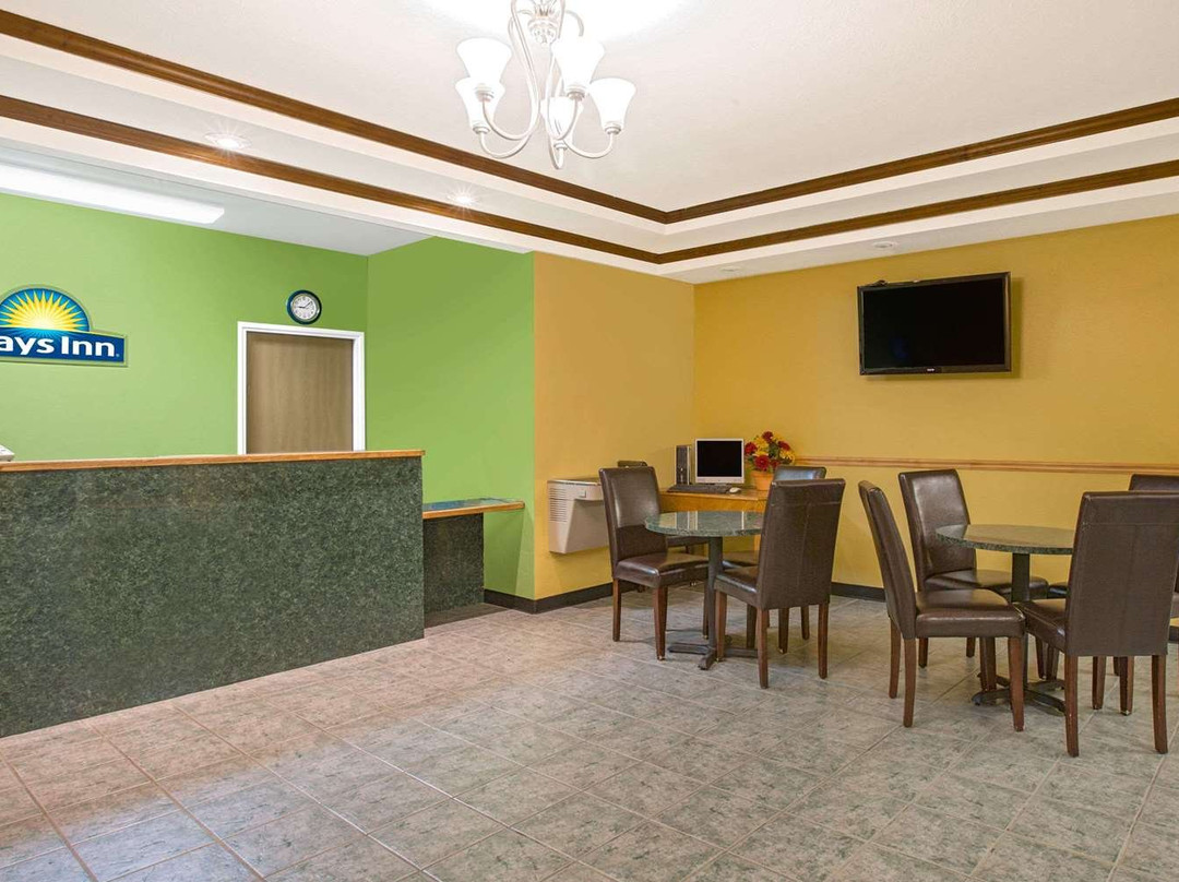 Days Inn by Wyndham Butler