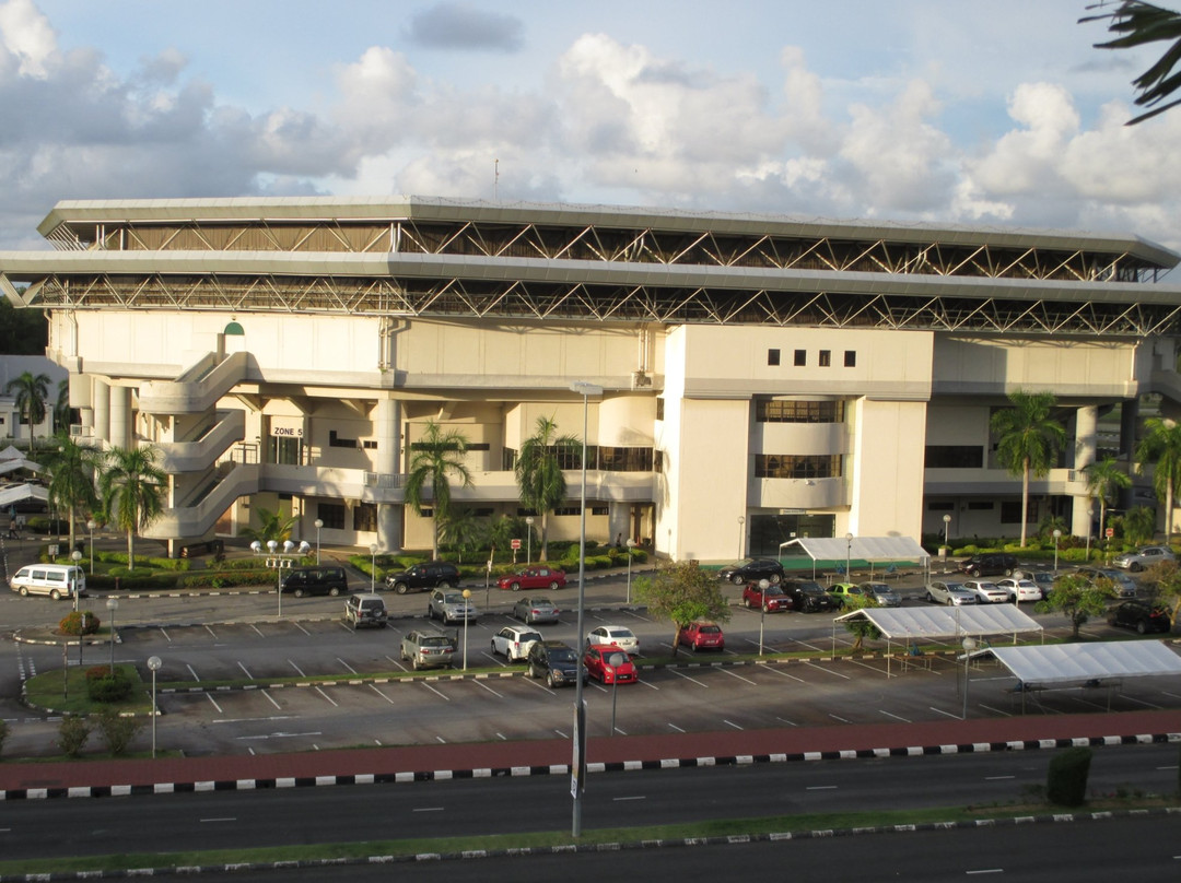 Kampong Serusup旅游景点-The Indoor Stadium, Berakas