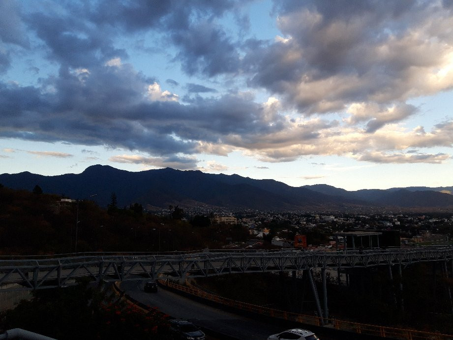 Auditorio Guelaguetza-瓦哈卡必去景点