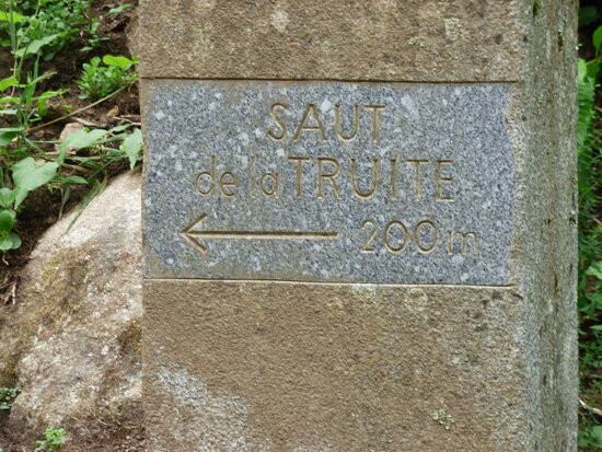 Cascade Le Saut de la Truite景点图片