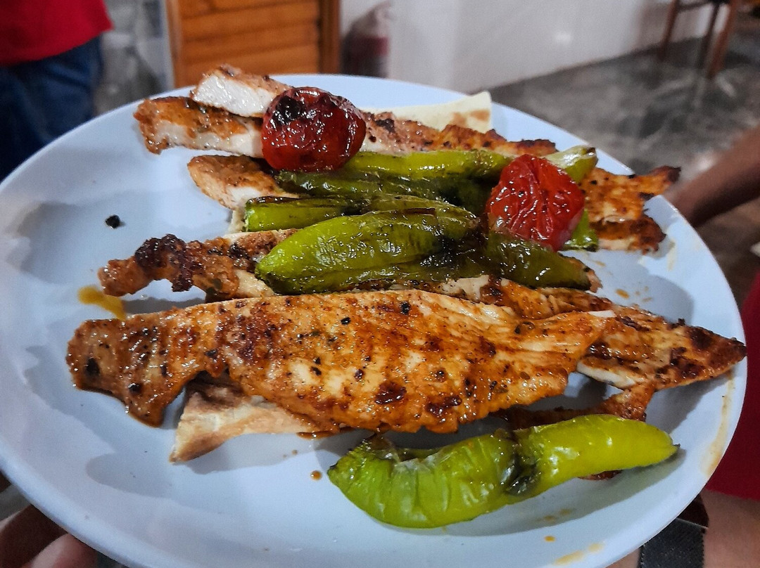 Sofra Cafe Restaurant Kazim & Sibel Ustanin Yeri