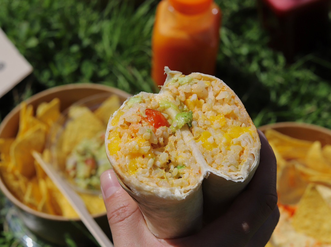 Poké Shop To Go - Cortes Valencianas