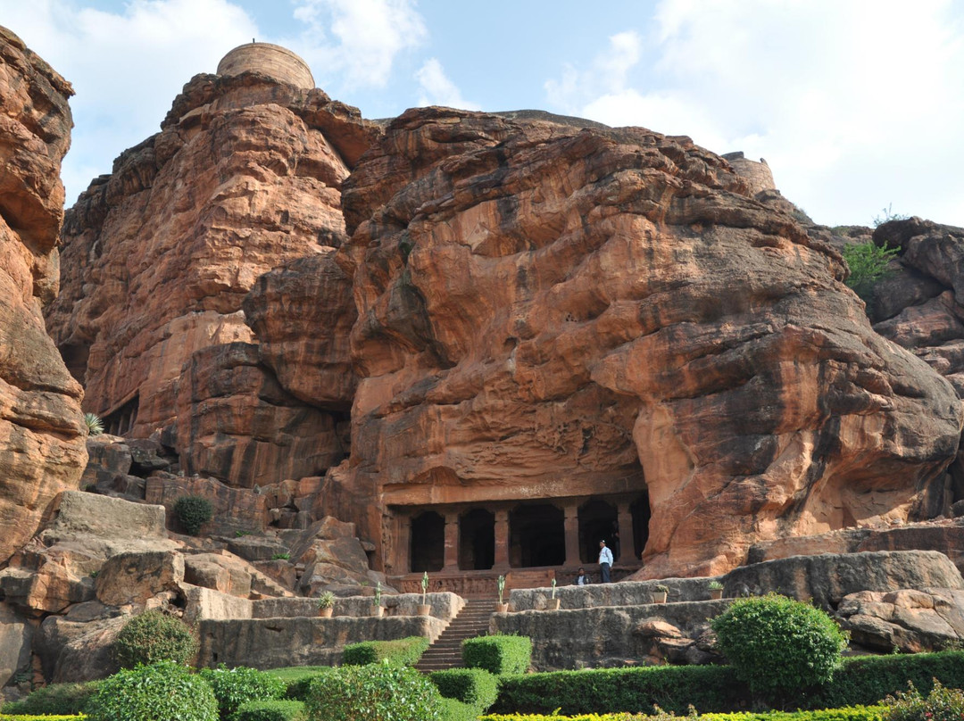 Badami Cave Temples景点图片