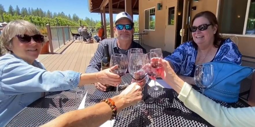 Golden Leaves Vineyard & Winery-Somerset必去景点