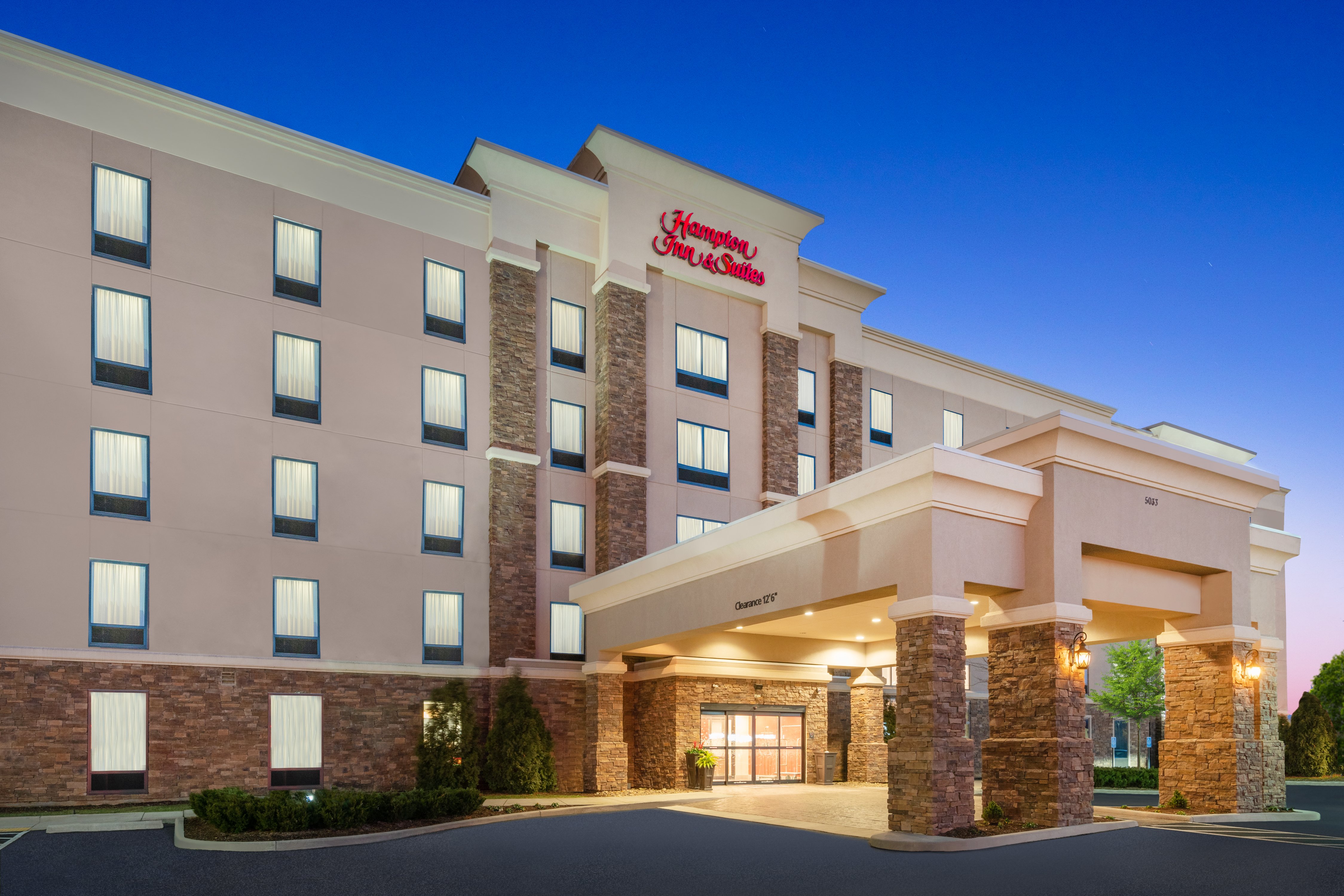 Hampton Inn & Suites Roanoke Airport-官方