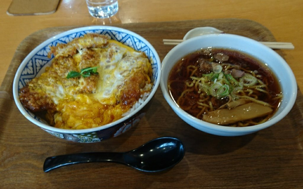 麺飯屋五郎