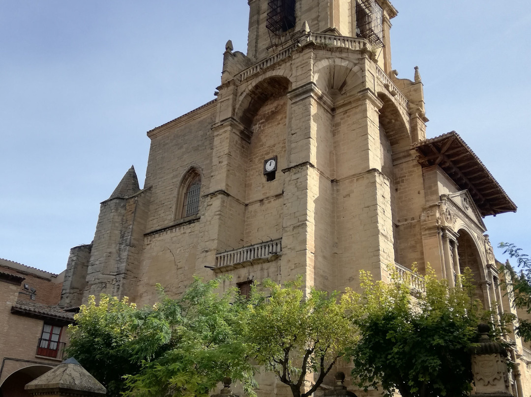 Parroquia de la Asuncion de Santa Maria-Viana必去景点