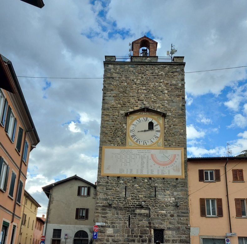 Torre Civica-Alzate Brianza必去景点