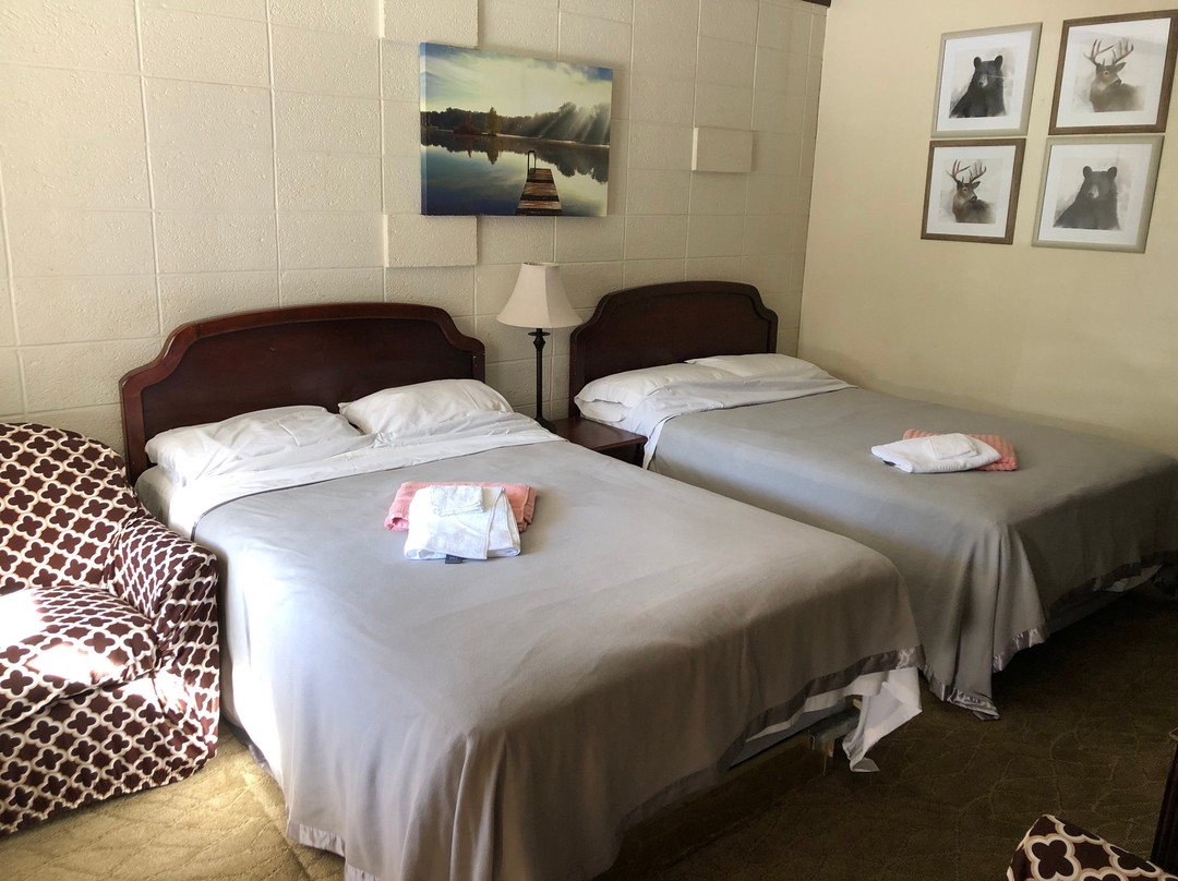 Rolling Hills Motel主图