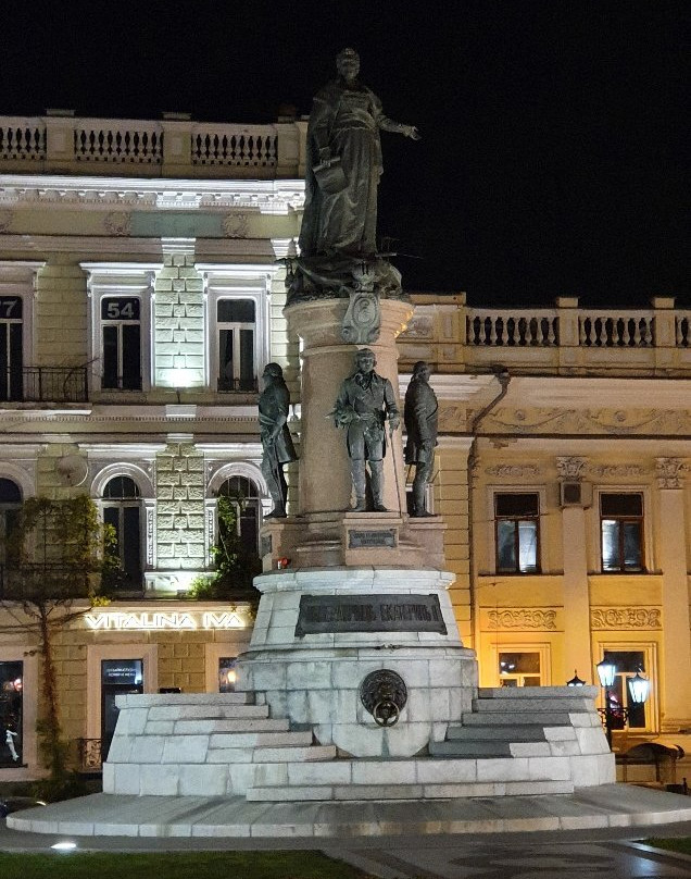 Monument to Catherine the Great and Founders of Odessa-敖德萨必去景点