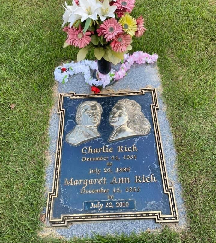 Crystal Shrine Grotto-孟菲斯必去景点