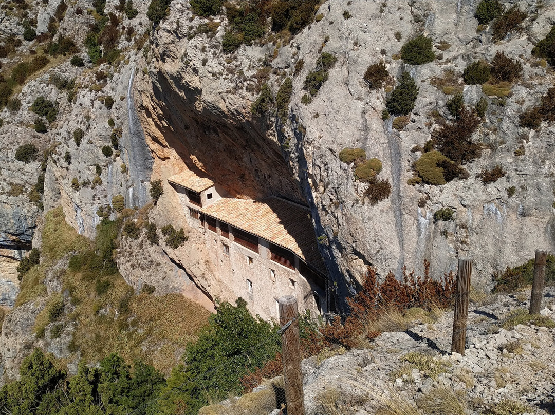 Ermita de La Virgen de la Pena景点图片