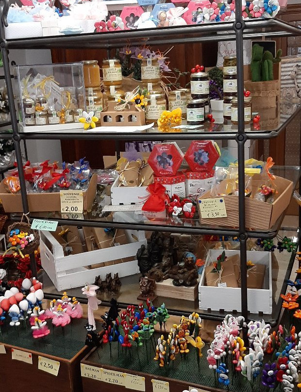 La Bottega d'Abruzzo-苏尔莫纳必去景点