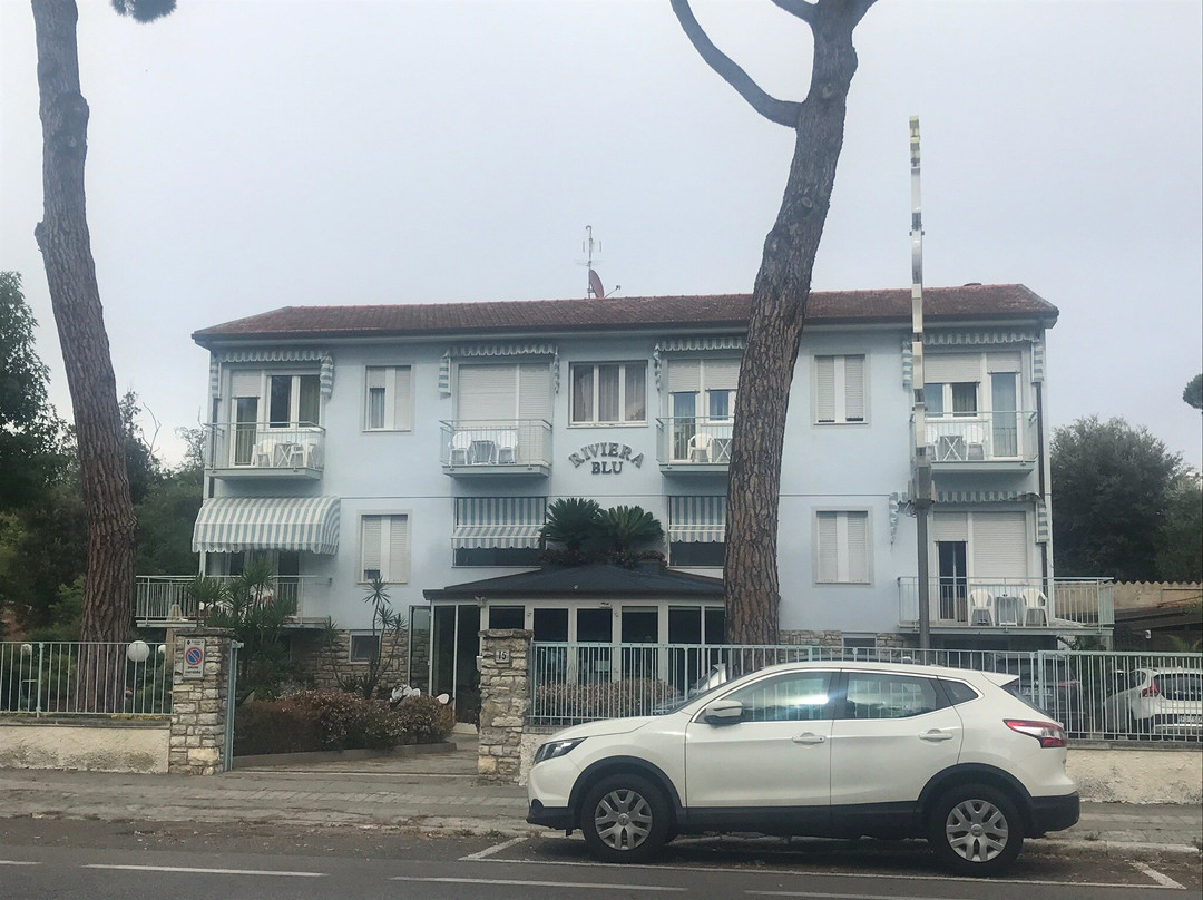 里维埃拉布鲁酒店主图