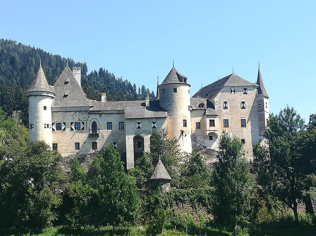 Kraiger Schlösser Wanderung-Sankt Veit an der Glan必去景点