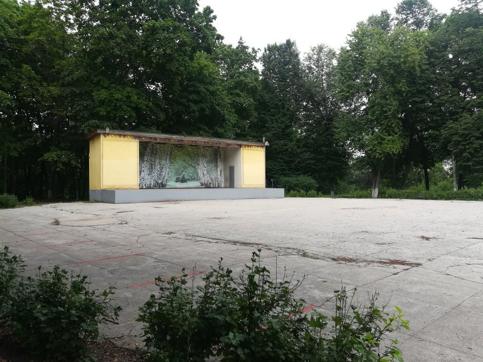 Talalikhin Park景点图片