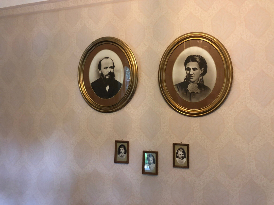 Dostoevsky Memorial House Museum景点图片