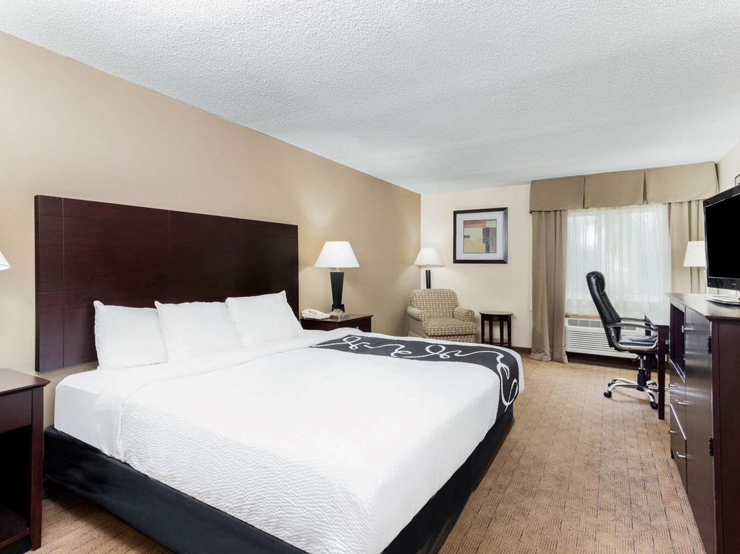 La Quinta Inn & Suites by Wyndham Frankfort主图