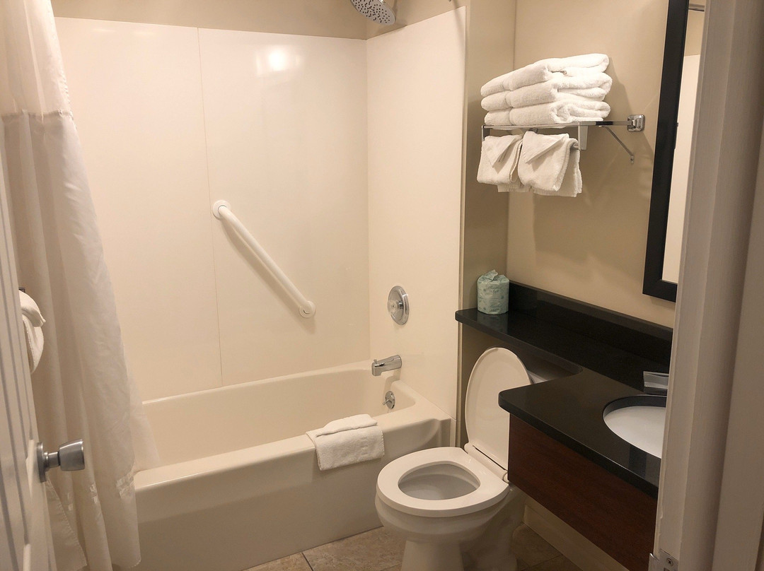 Budget Host Inn & Suites主图