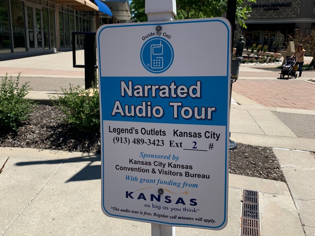 Legends Outlets Kansas City景点图片