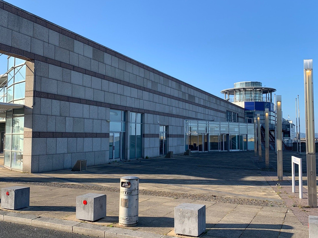 Dun Laoghaire Old Ferry Terminal-当莱瑞必去景点