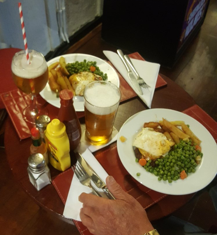 The Bell, Cotton End