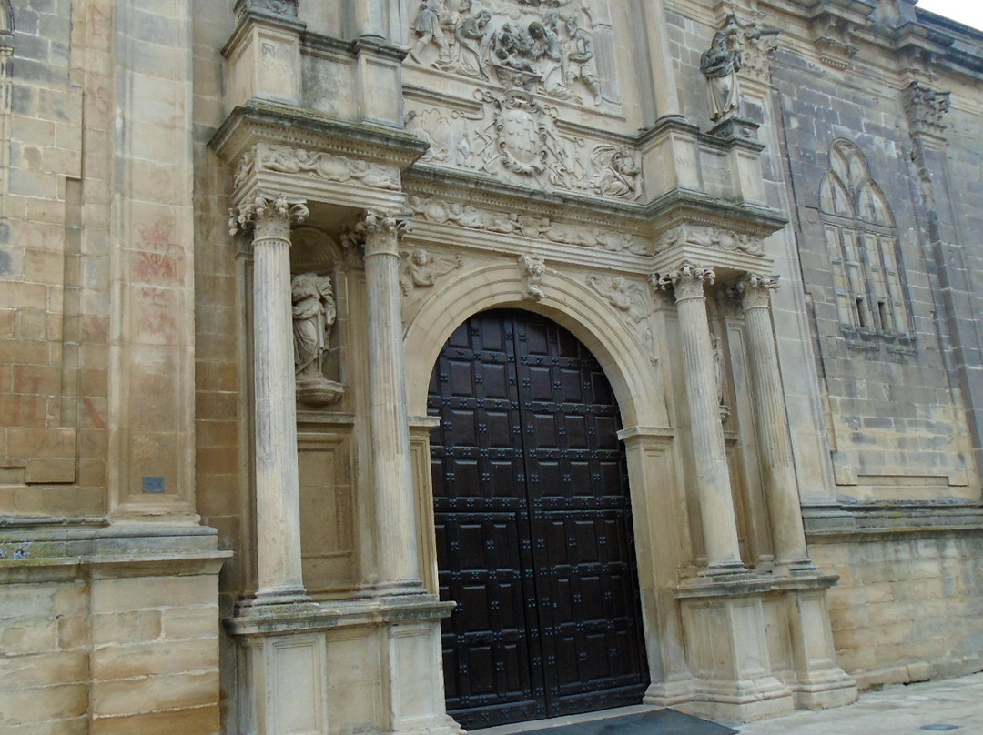 Santa Maria de los Reales Alcazares景点图片