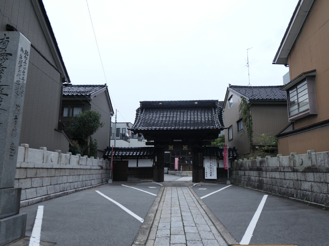 Shinjo-ji Temple-鱼津市必去景点