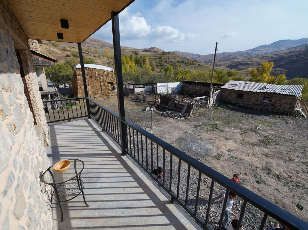 Gnishik Visitor Center主图