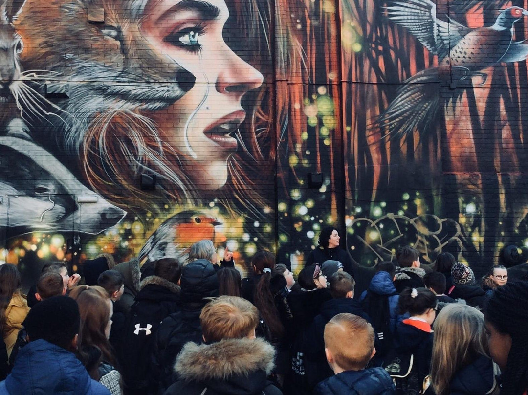 Skyliner: Alternative Tours and Anti-tours of Manchester-曼彻斯特必去景点