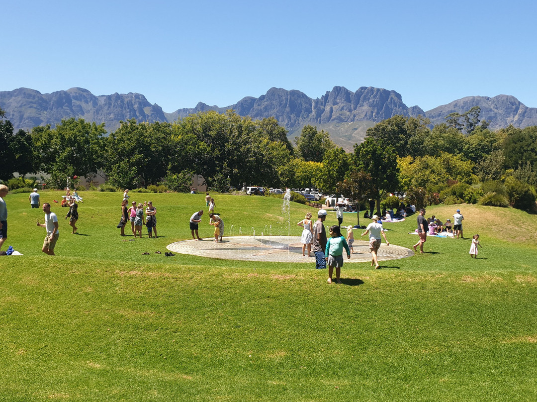 Lourensford Market-西索美塞必去景点