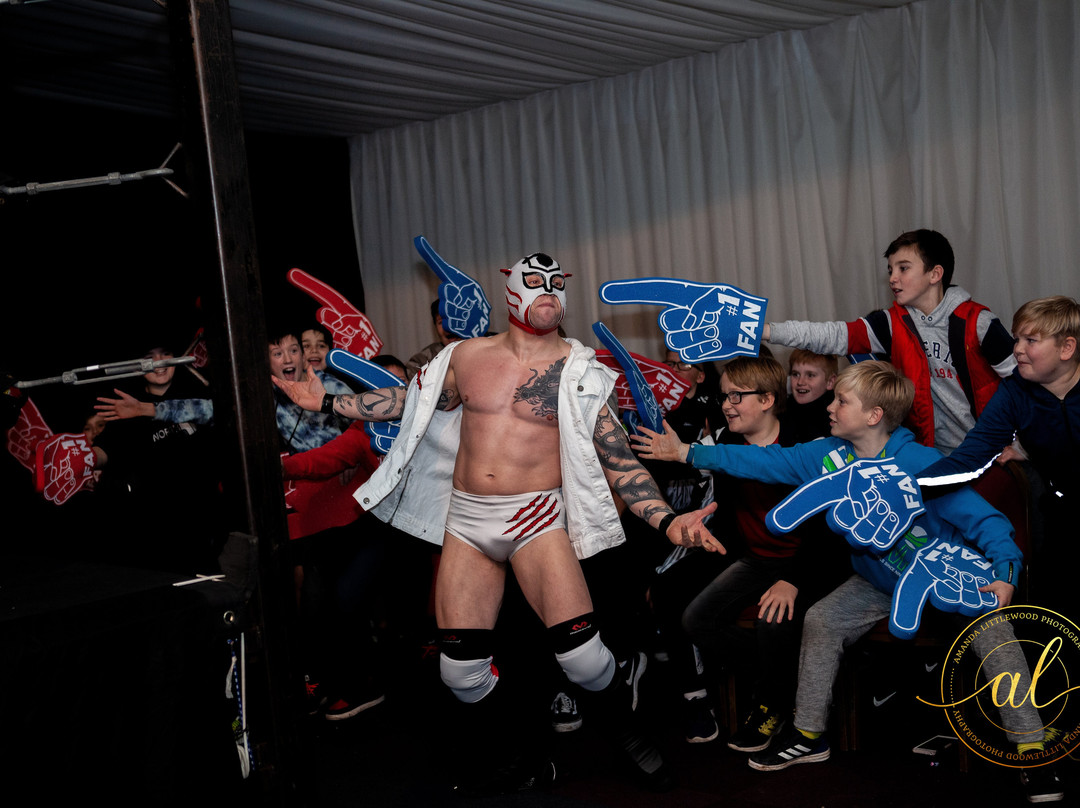 Wrestling In Hinckley景点图片