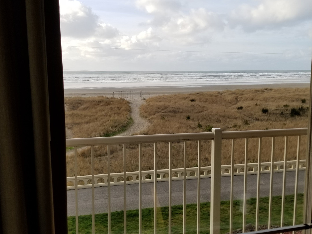 潮汐度假酒店主图