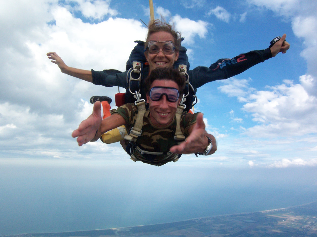 Skydive Pull Out Ravenna景点图片