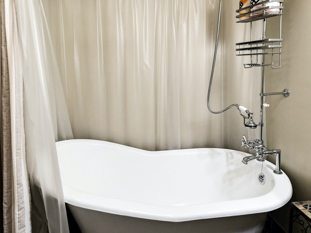 Stone House Inn主图