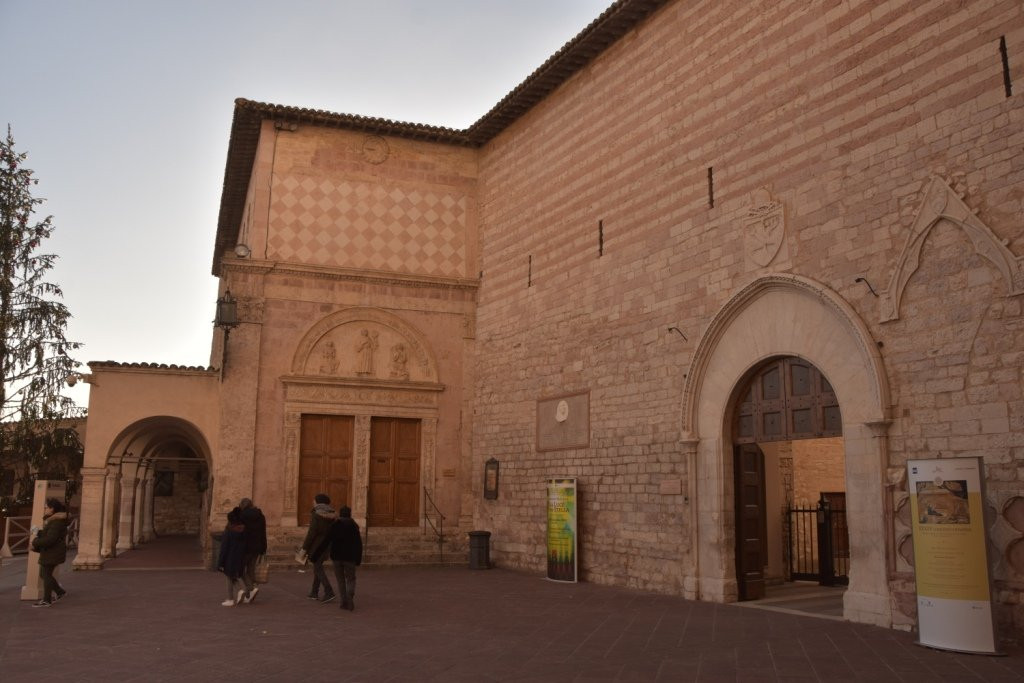 Piazza Inferiore di San Francesco景点图片