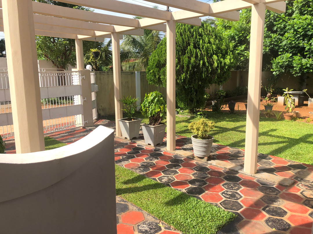 Dayanithi Guest House主图