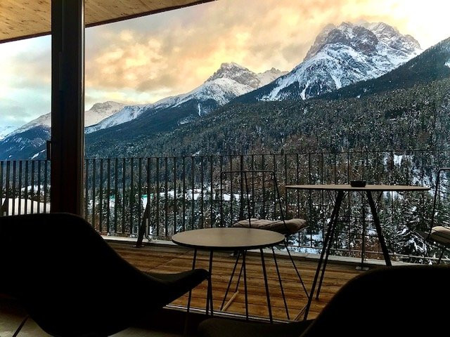 Hotel Arnica Scuol主图