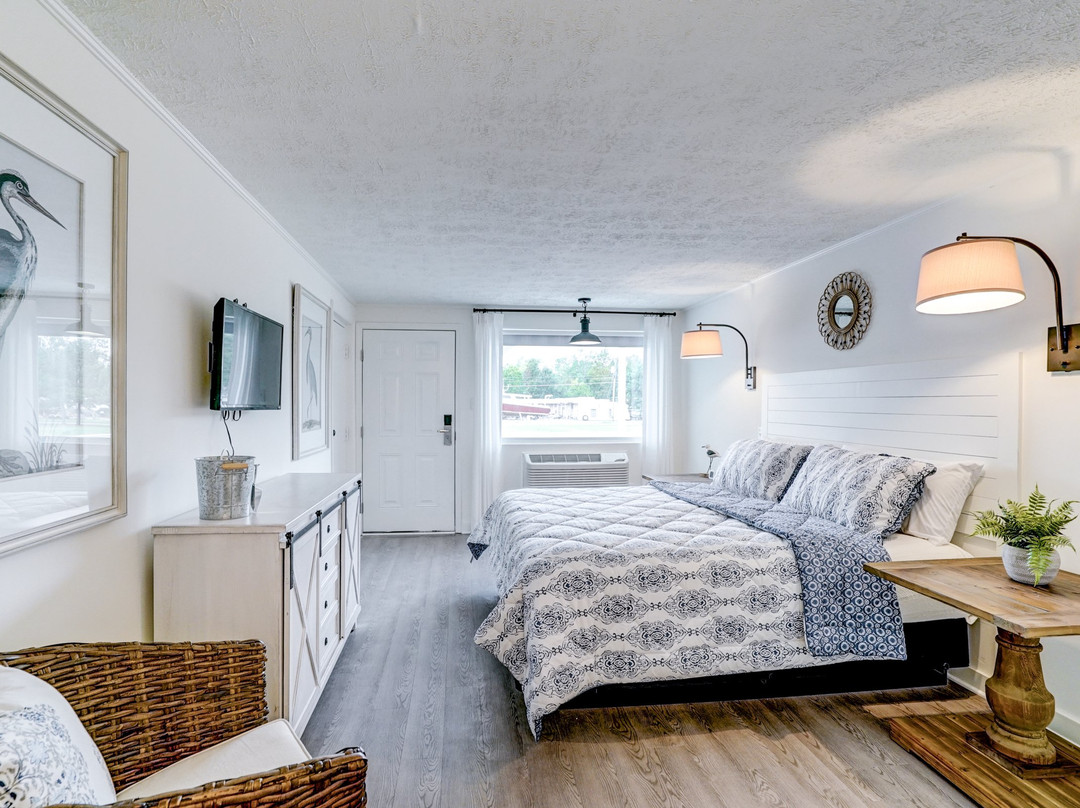 Deltaville Dockside Inn主图